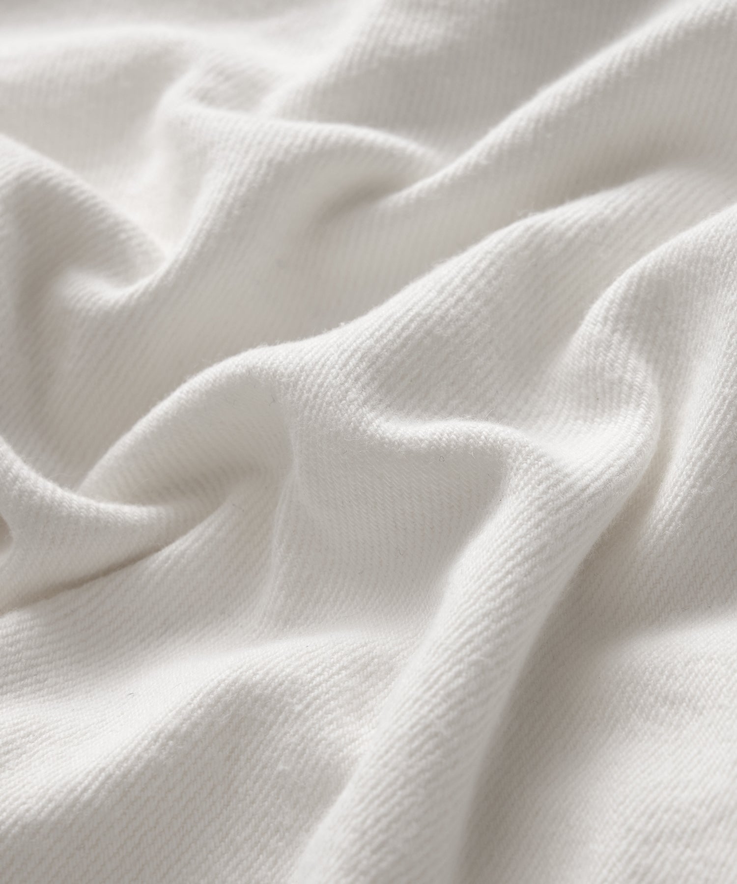 Todd Snyder Relaxed Barrel Jean in White White