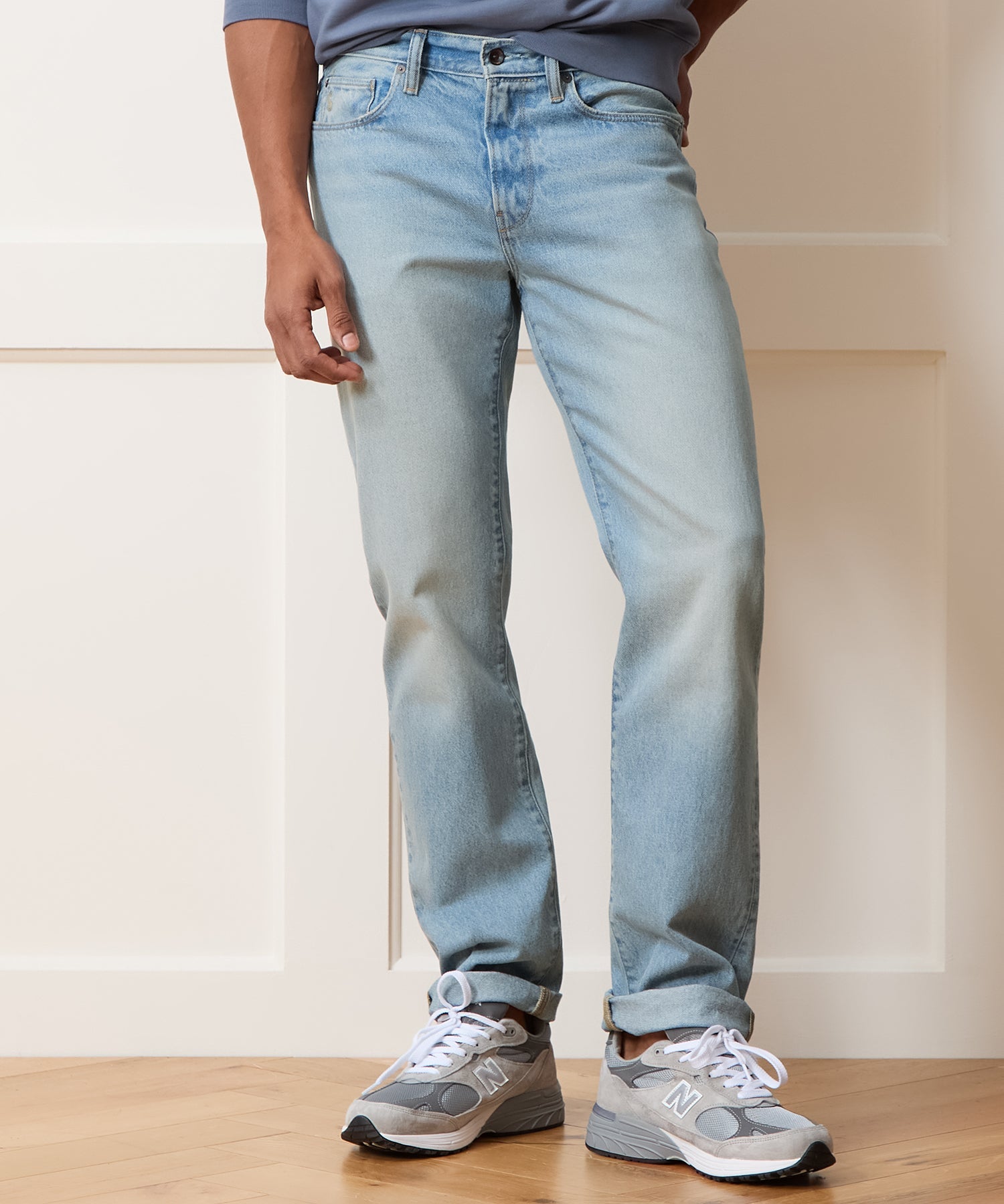 Todd Snyder Straight Fit Jean in Bleachout in Light Indigo Light Indigo