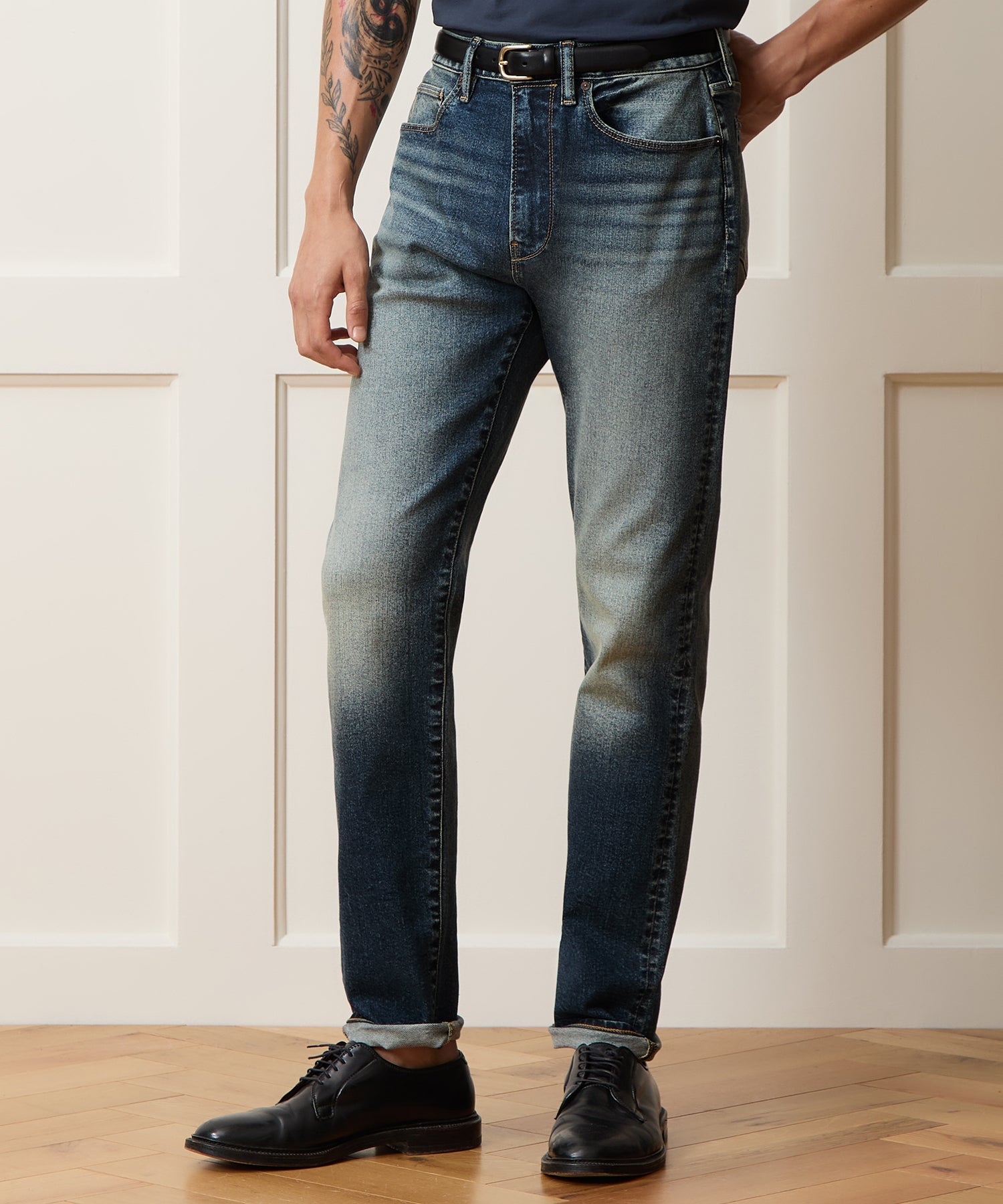 Todd Snyder High-Rise Slim Fit Jean in Medium Indigo in Medium Indigo Medium Indigo