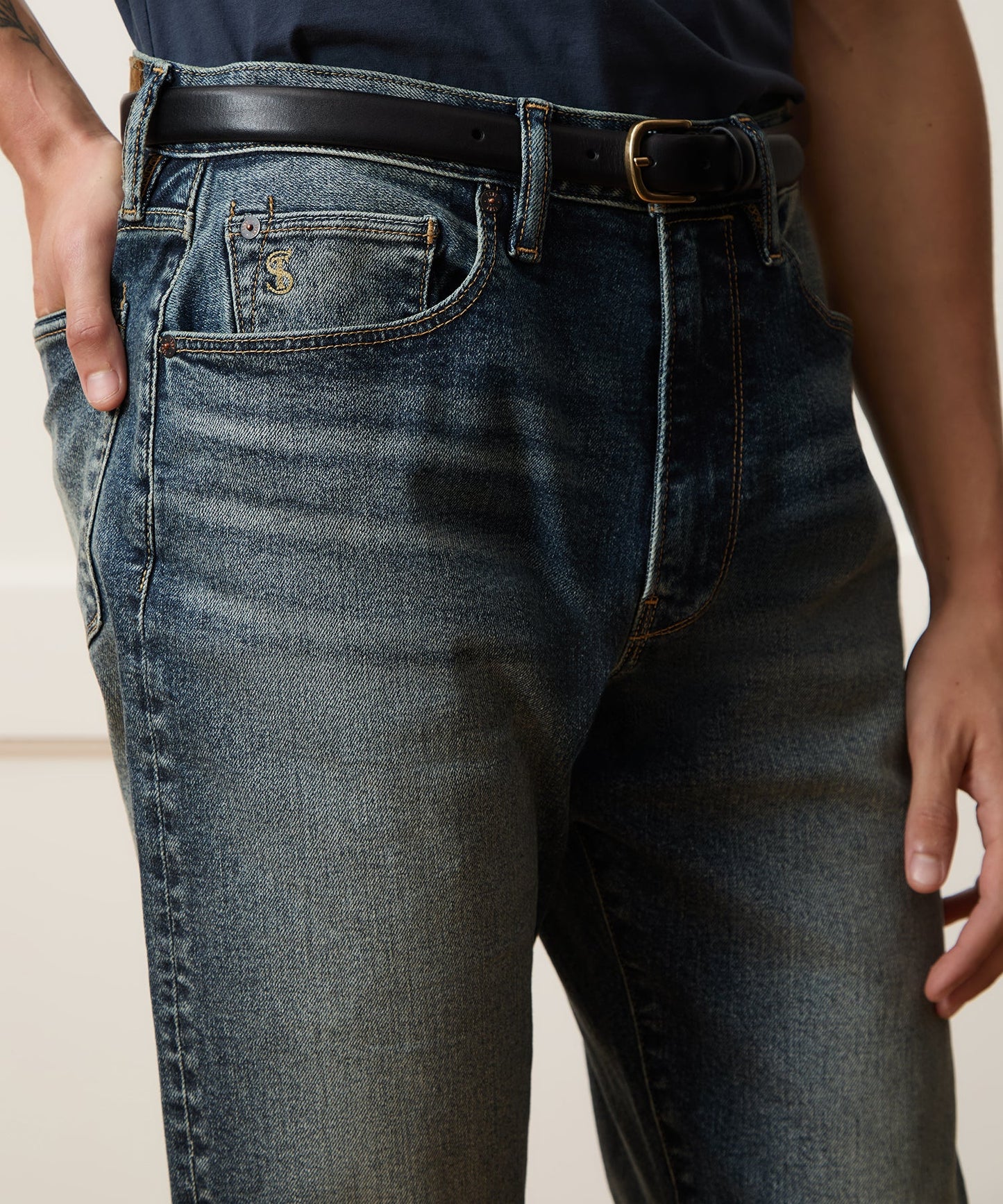 Todd Snyder High-Rise Slim Fit Jean in Medium Indigo in Medium Indigo Medium Indigo