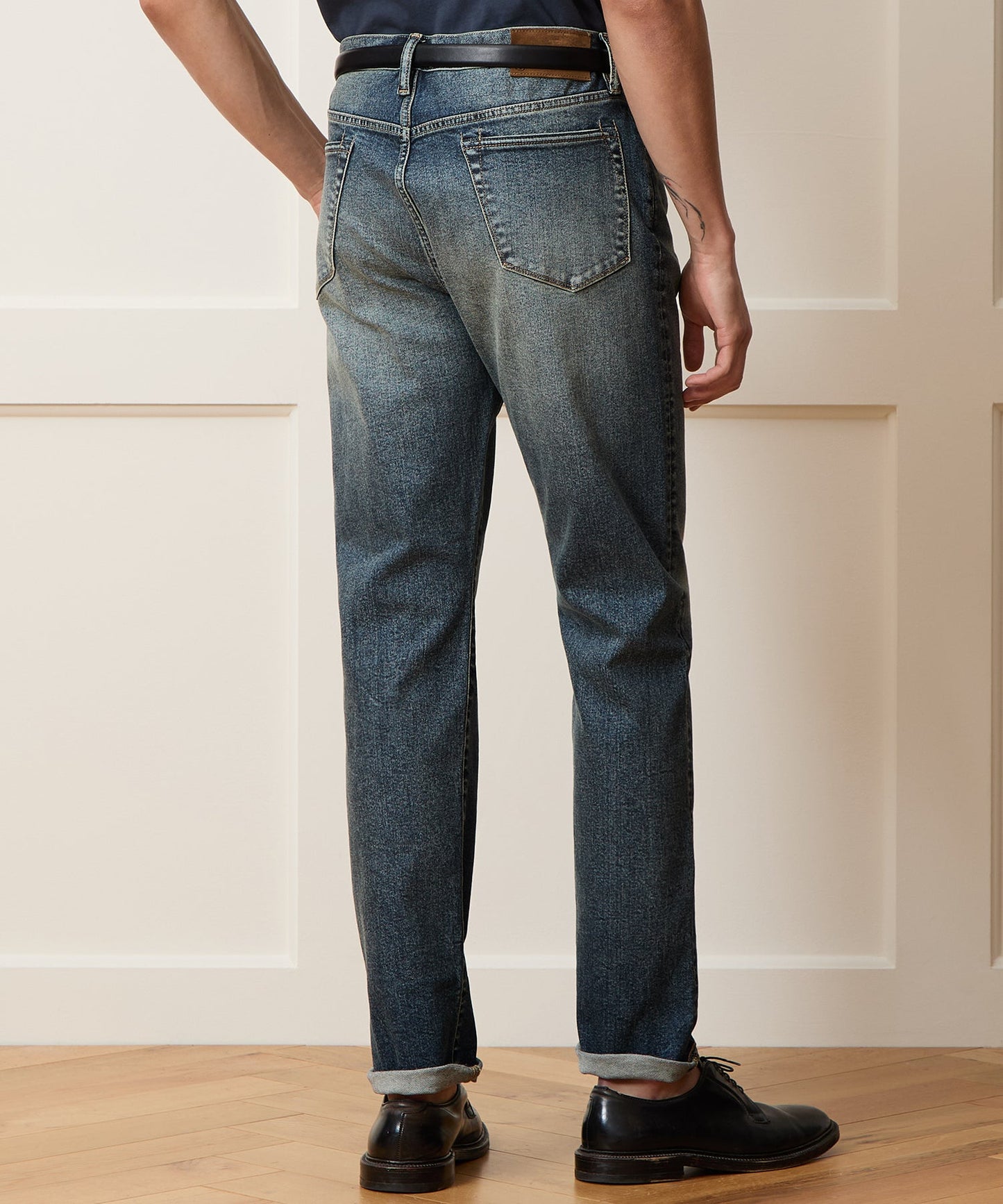 Todd Snyder High-Rise Slim Fit Jean in Medium Indigo in Medium Indigo Medium Indigo