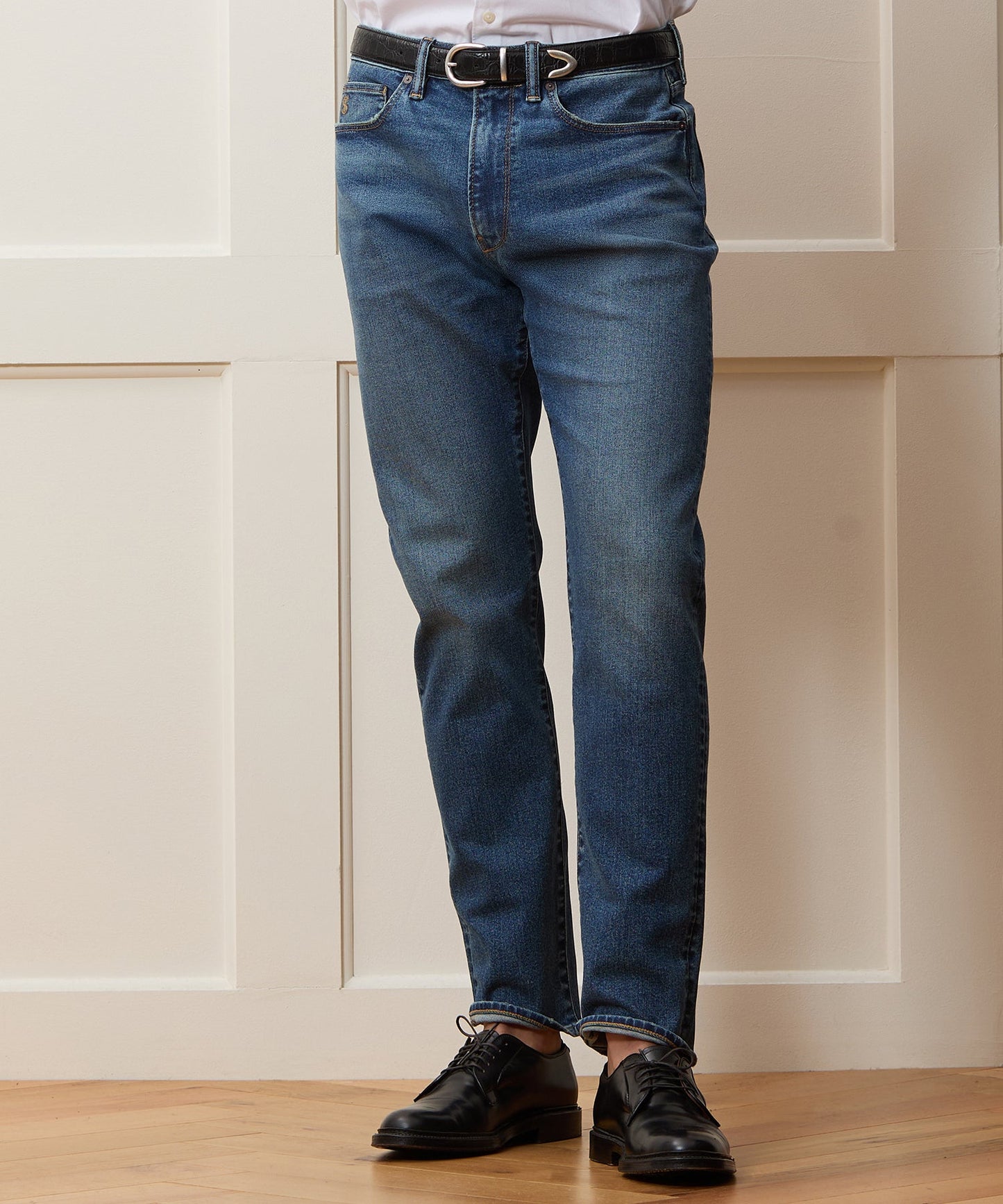 Todd Snyder Modern Slim Stretch Jean in Medium Indigo Light Indigo