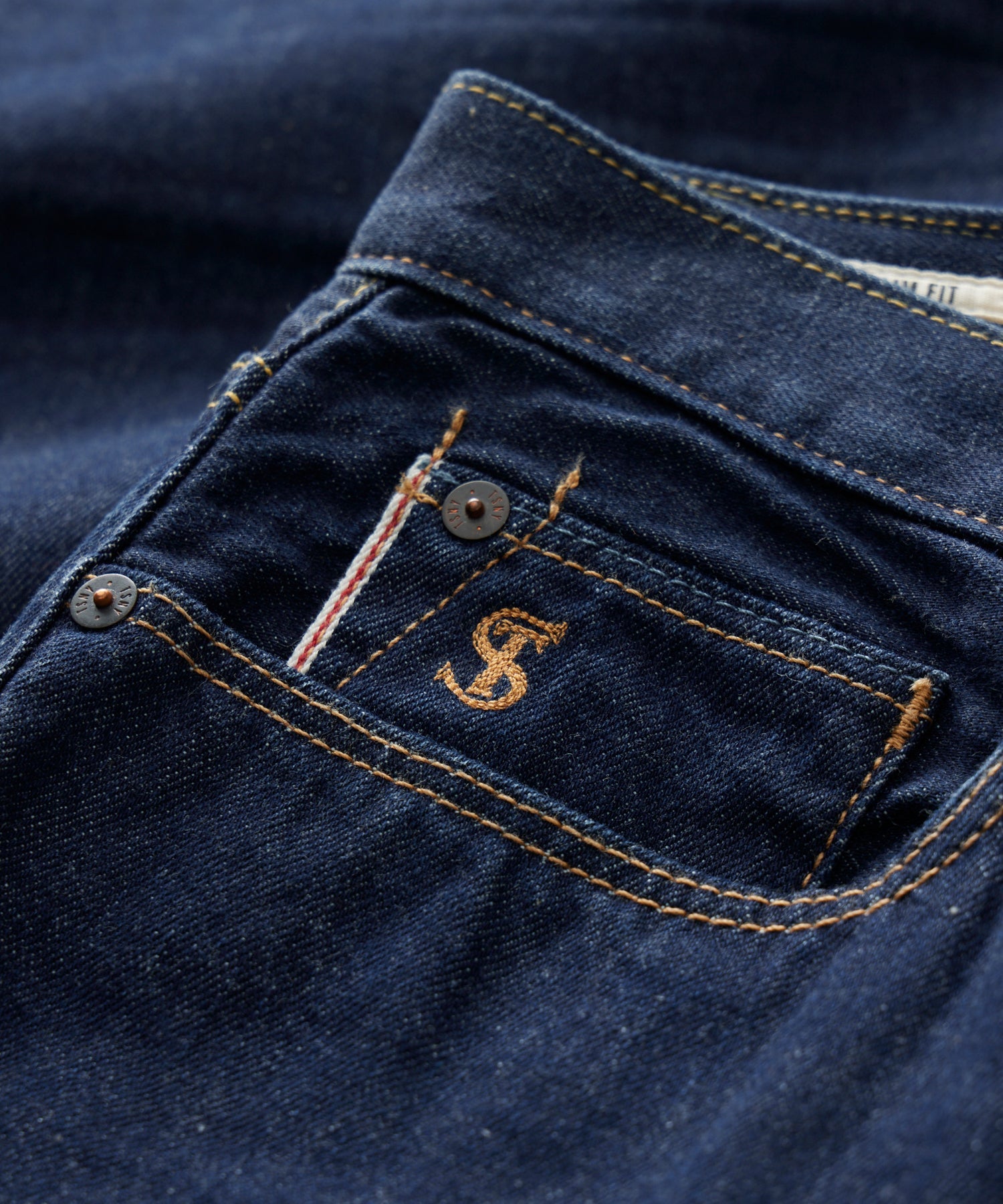 Todd Snyder Slim Selvedge Jean in Rinse Wash INDIGO