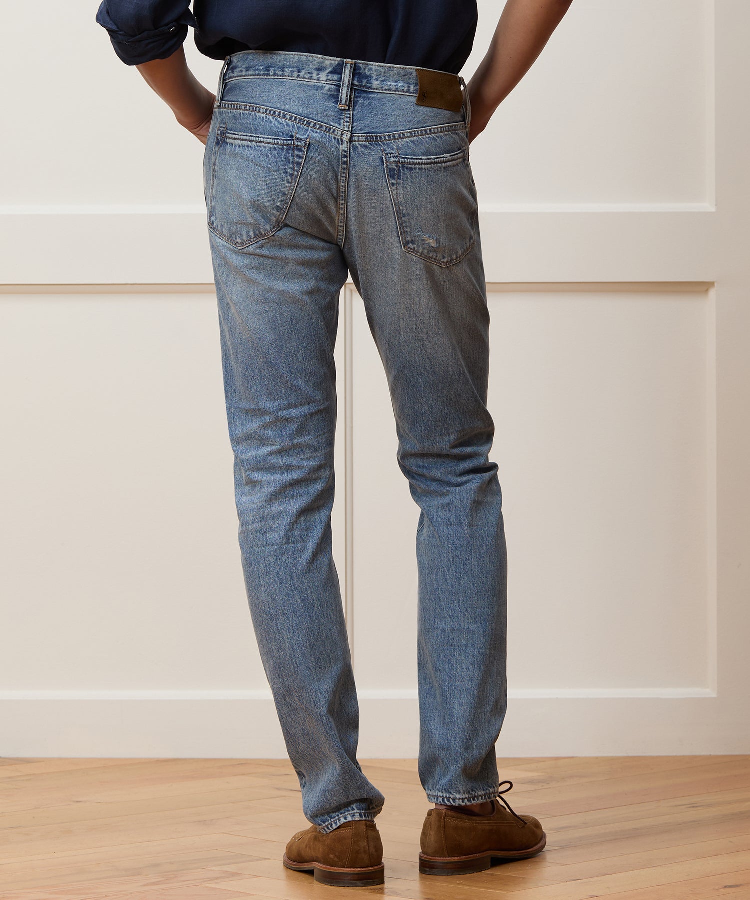 Todd Snyder Slim Selvedge Jean in Destroyed Wash Destroyed Medium Indigo