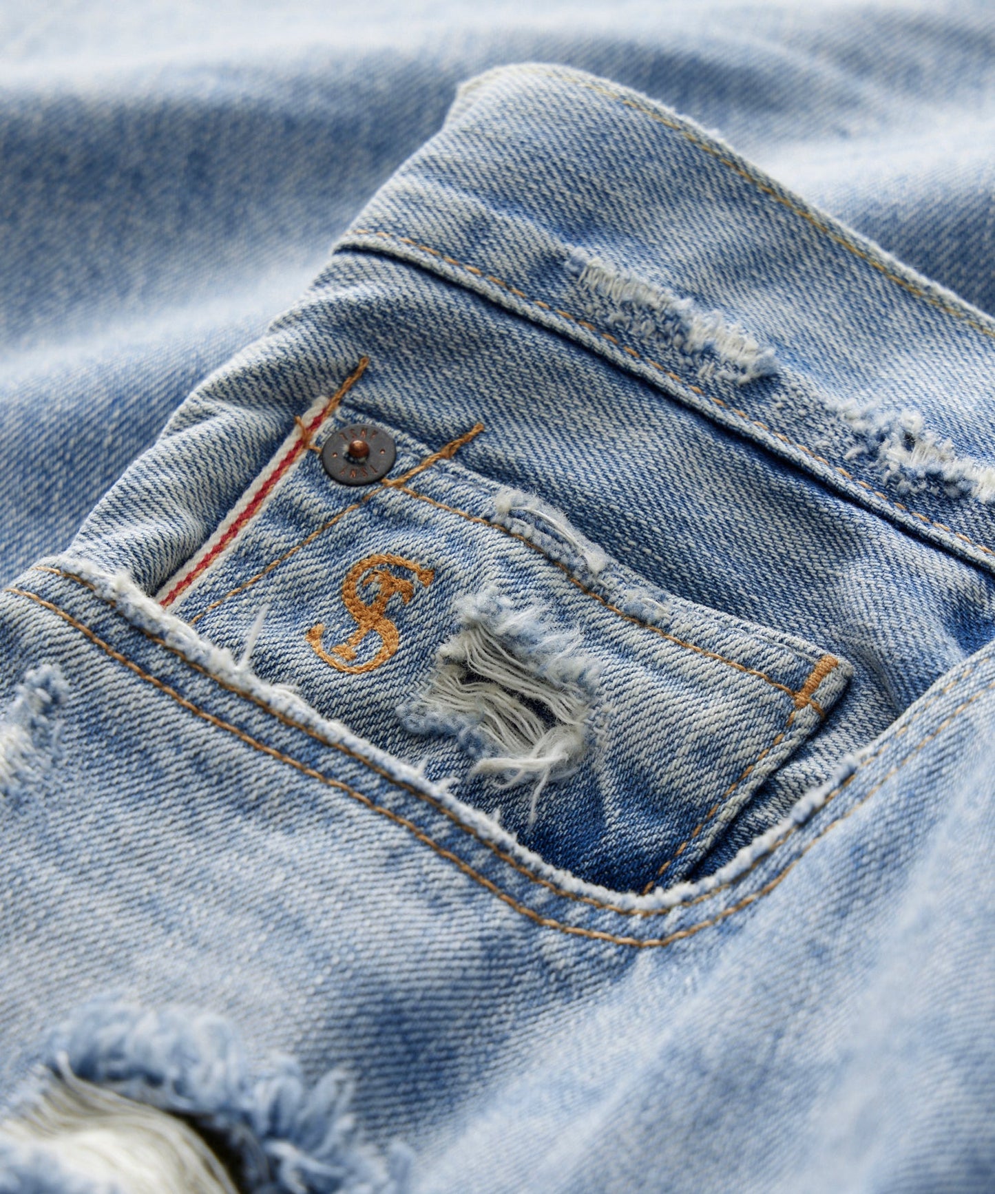 Todd Snyder Slim Selvedge Jean in Destroyed Wash Destroyed Medium Indigo