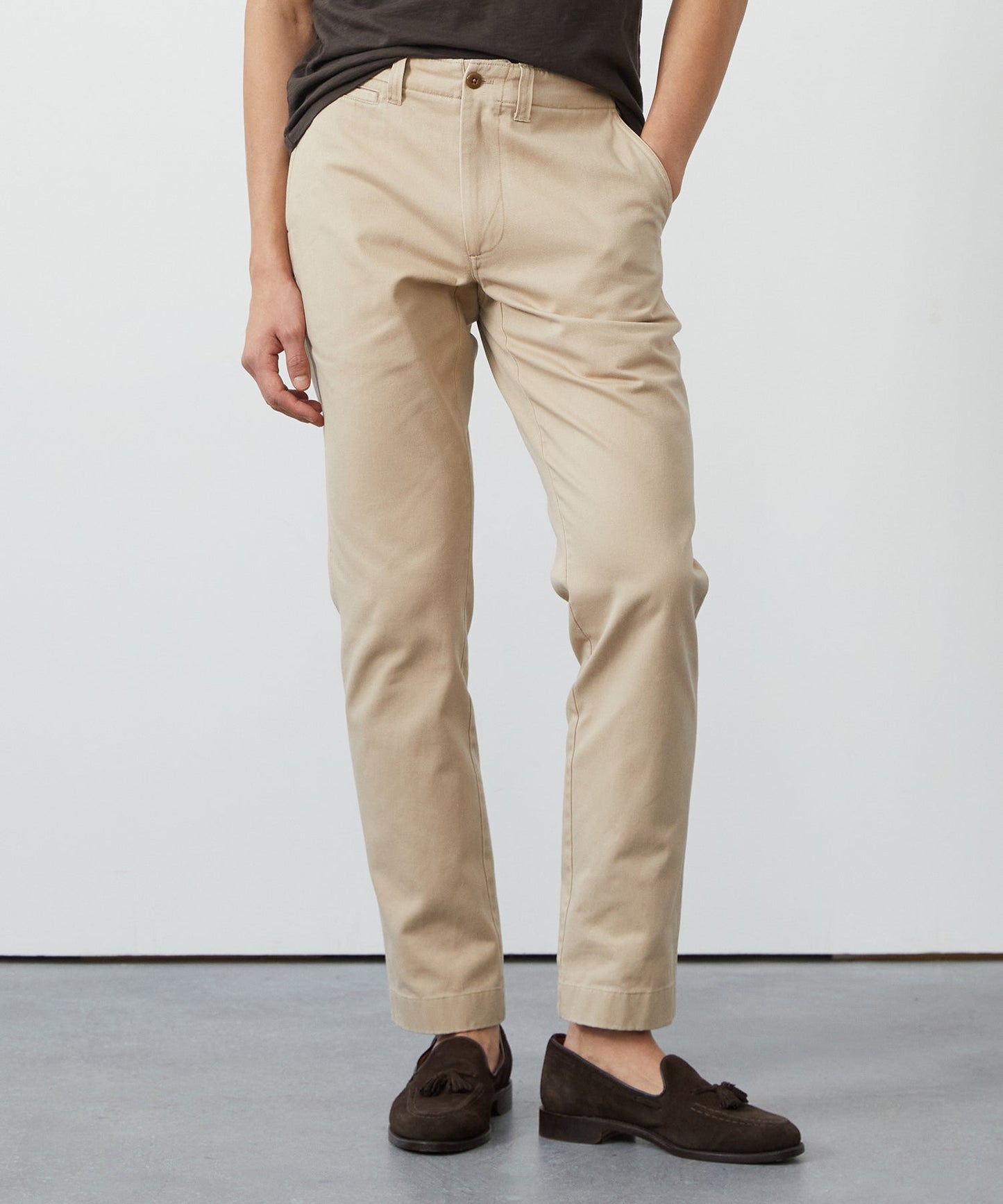 Todd Snyder Straight Fit Favorite Chino in Desert Beige Desert Beige