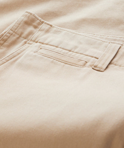 Todd Snyder Straight Fit Favorite Chino in Desert Beige Desert Beige