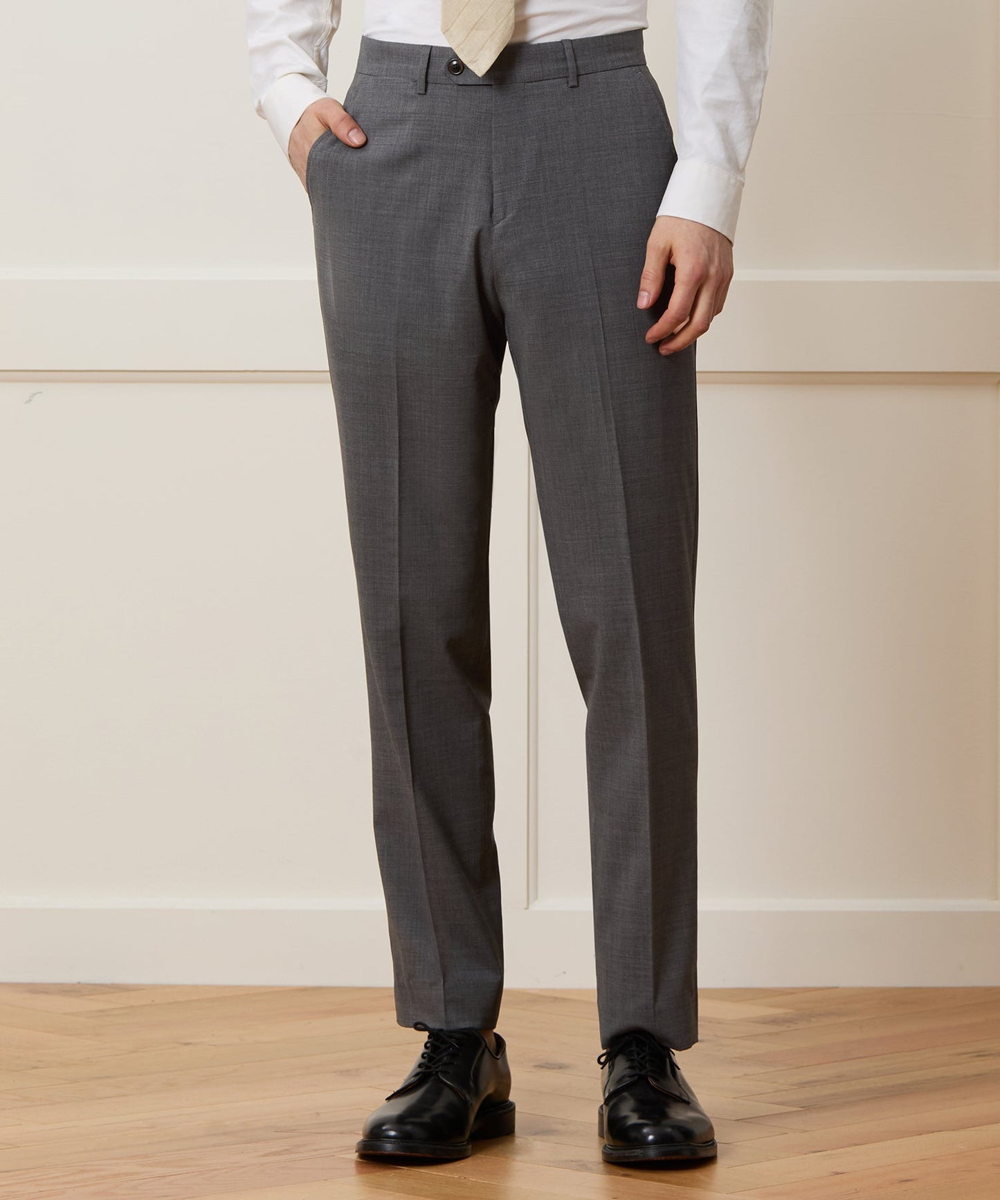 Todd Snyder Italian Tropical Wool Sutton Trouser in Charcoal Grey