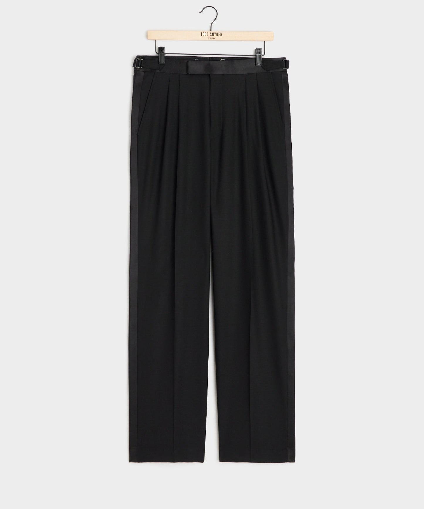 Todd Snyder Italian Wool Relaxed Tuxedo Trouser in Black Black