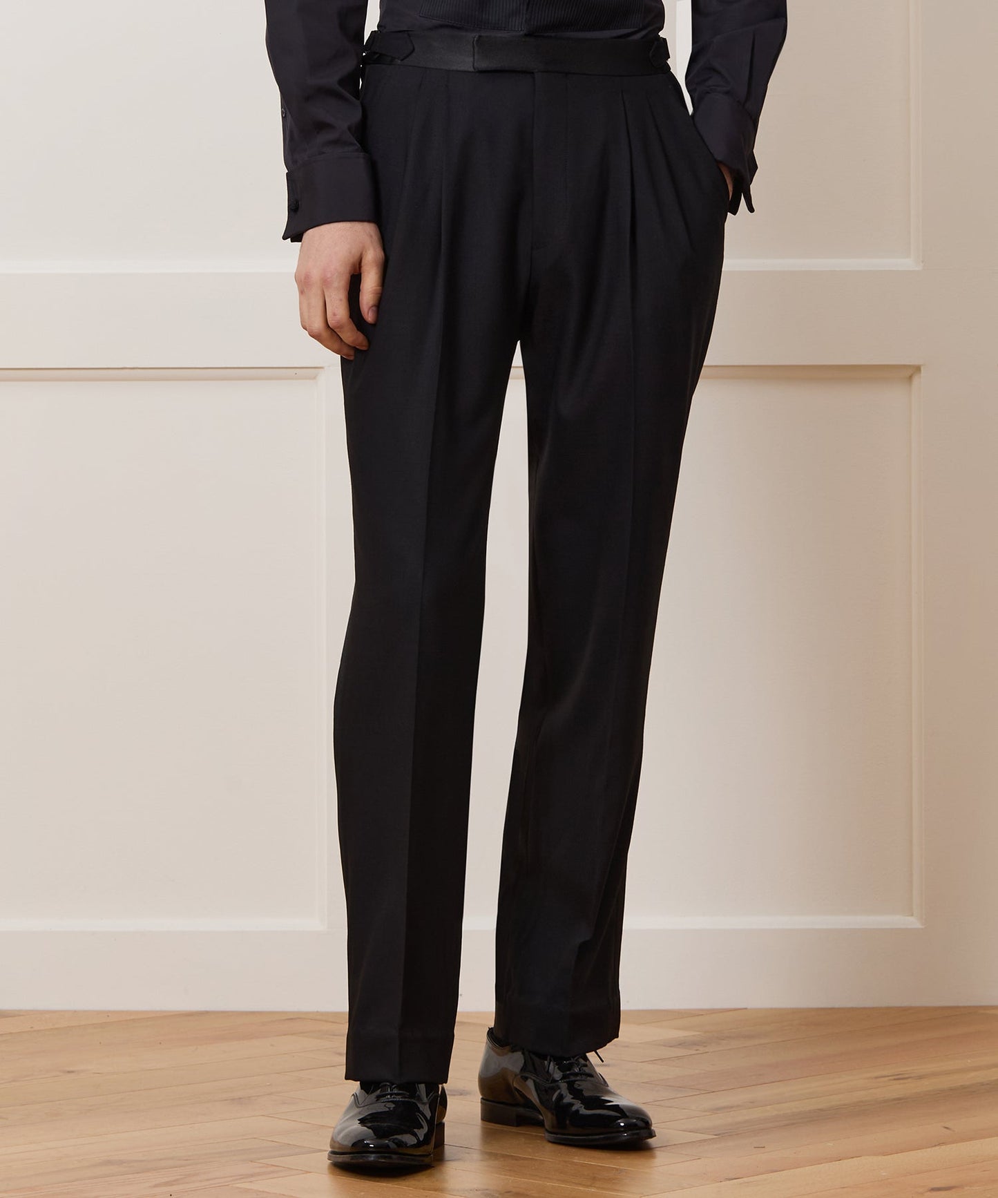 Todd Snyder Italian Wool Relaxed Tuxedo Trouser in Black Black