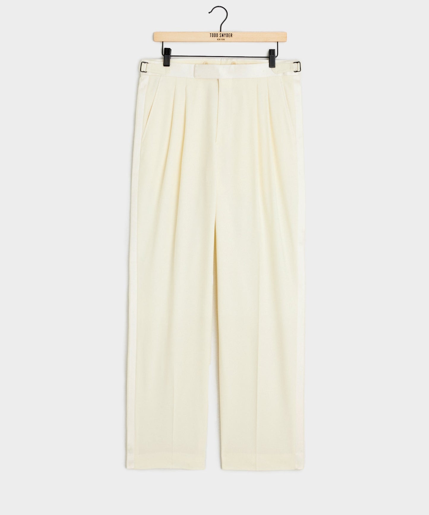 Todd Snyder Italian Wool Relaxed Tuxedo Trouser in Ivory Ivory