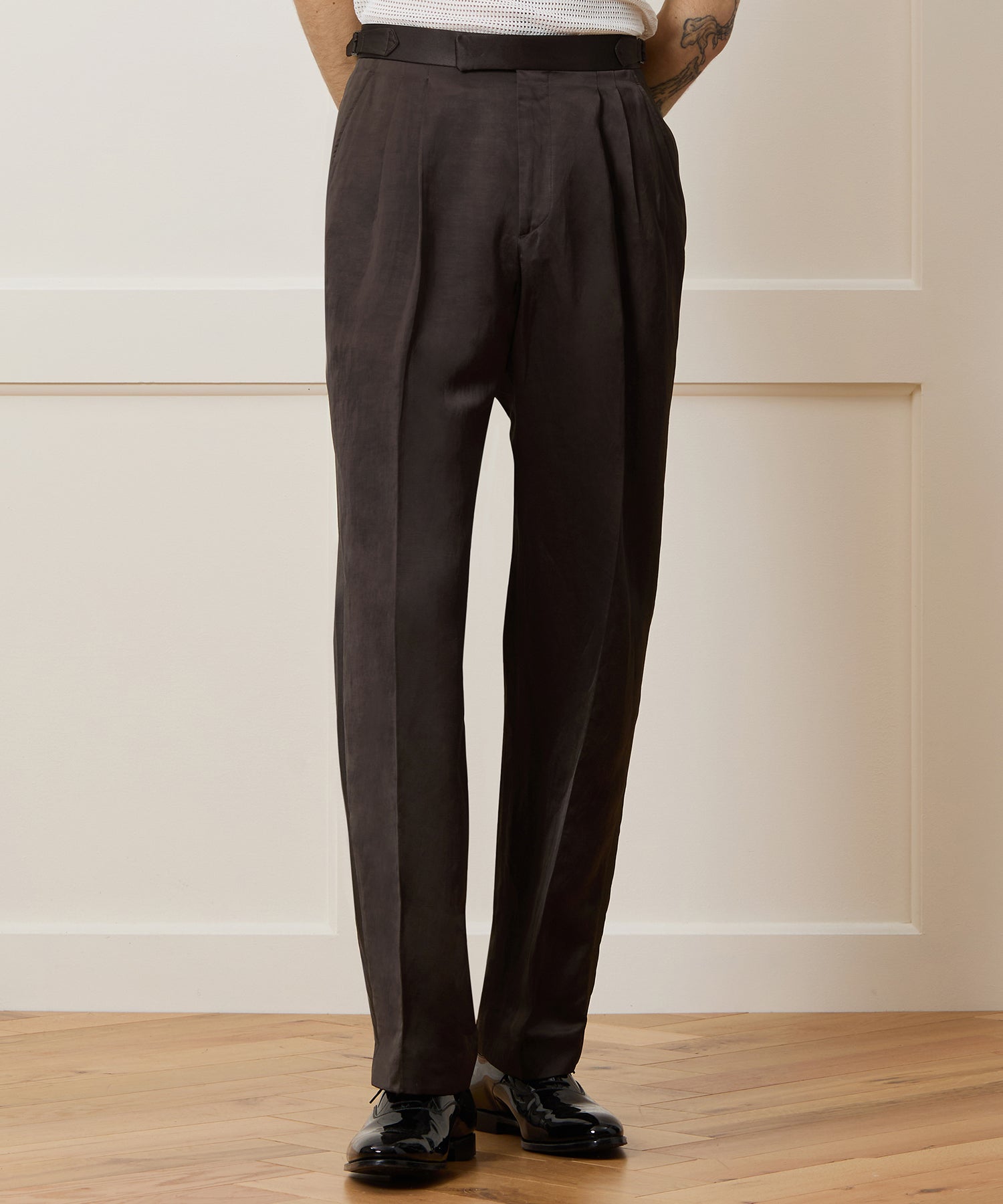 Todd Snyder Italian Relaxed Tuxedo Trouser in Brown Brown
