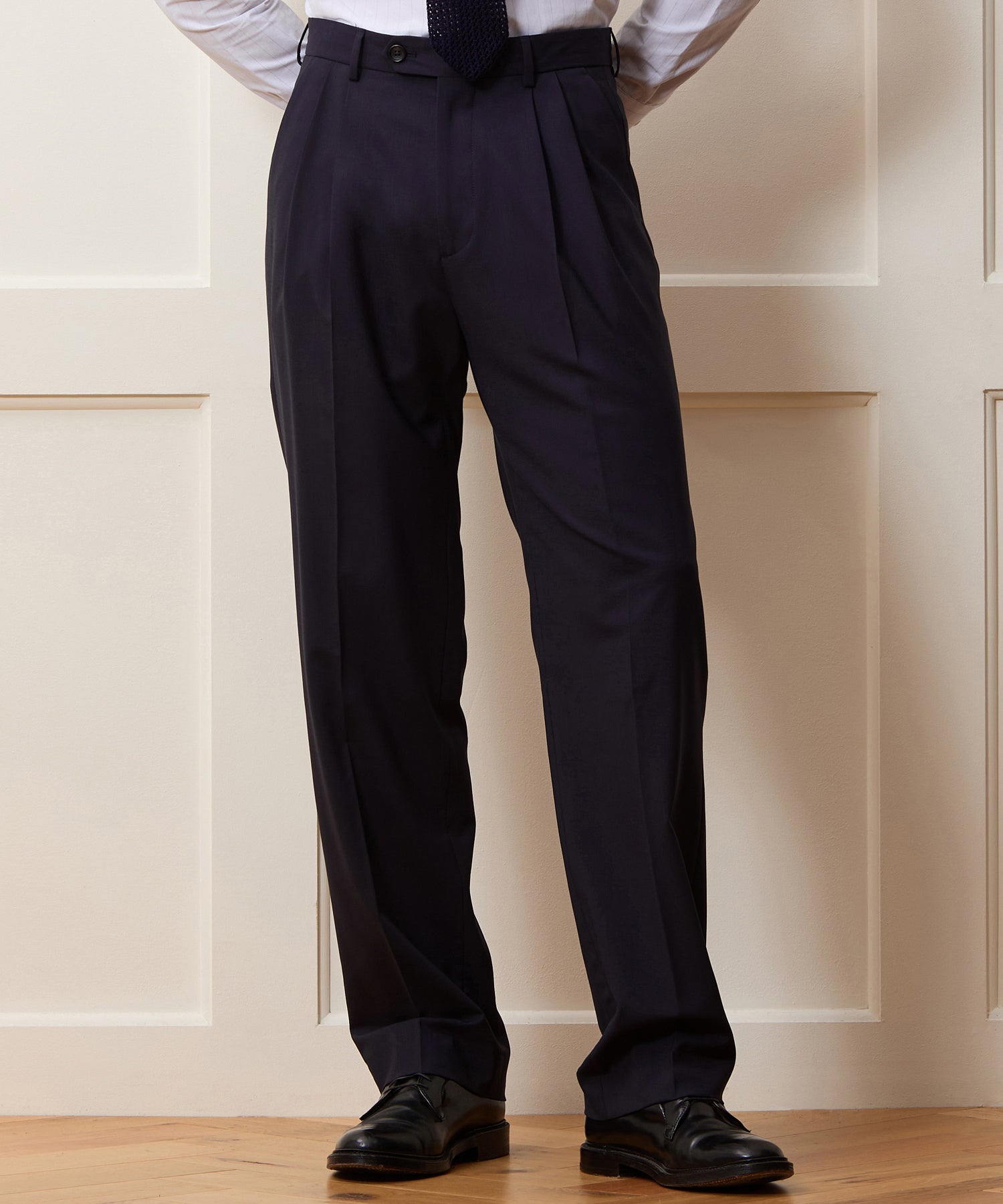 Todd Snyder Italian Gabardine Wythe Trouser in Navy Navy