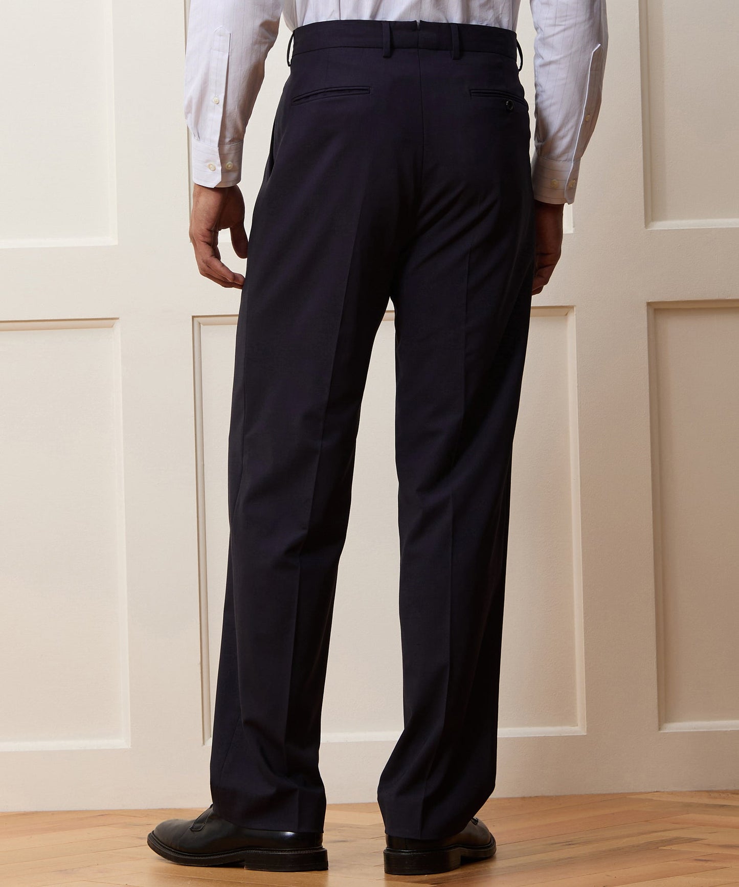 Todd Snyder Italian Gabardine Wythe Trouser in Navy Navy