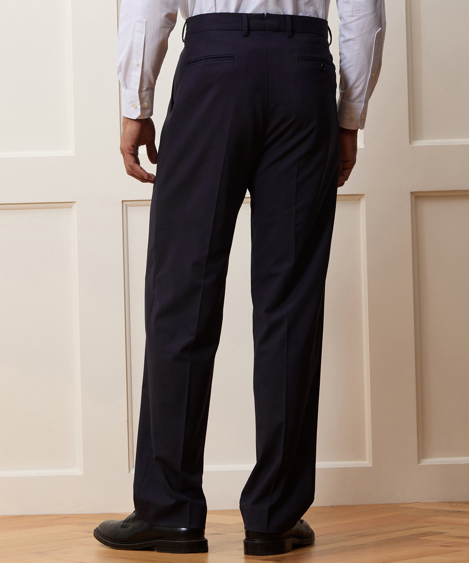 Todd Snyder Italian Gabardine Wythe Trouser in Navy Navy