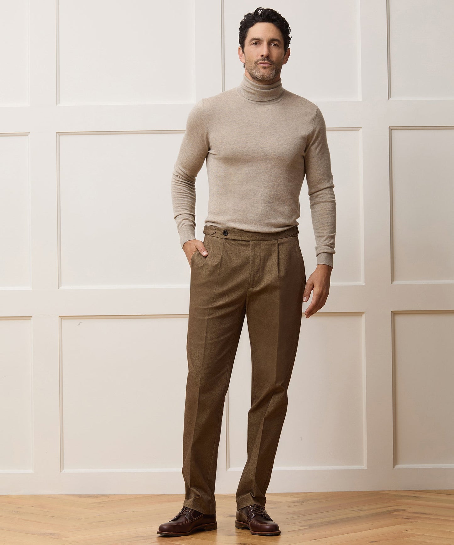 Todd Snyder Italian Heathered Cotton Side Tab Trouser in Sand Sand