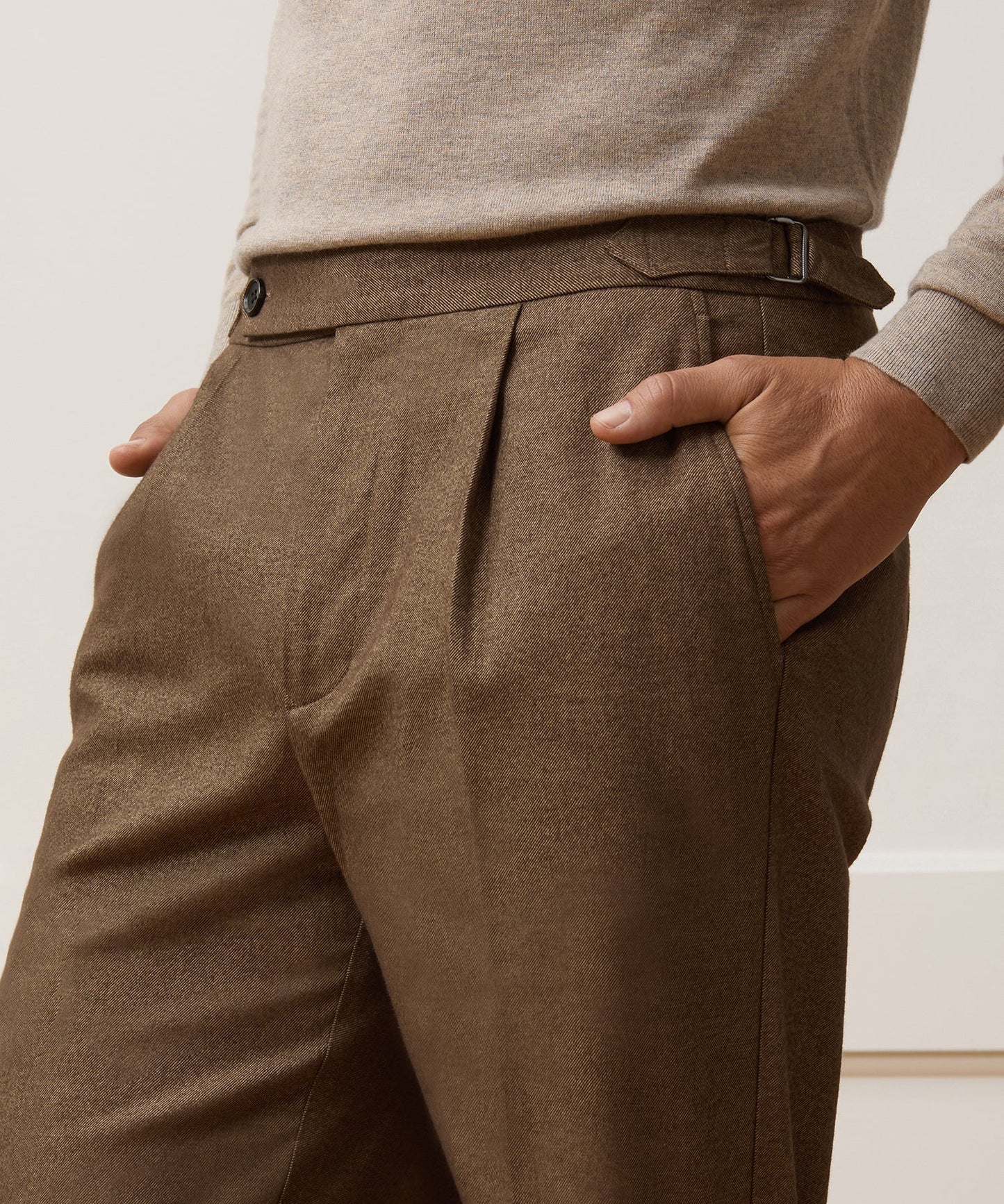 Todd Snyder Italian Heathered Cotton Side Tab Trouser in Sand Sand