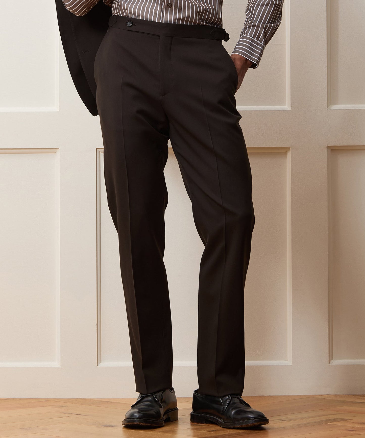 Todd Snyder Gabardine Side Tab Trouser in Caviar Caviar