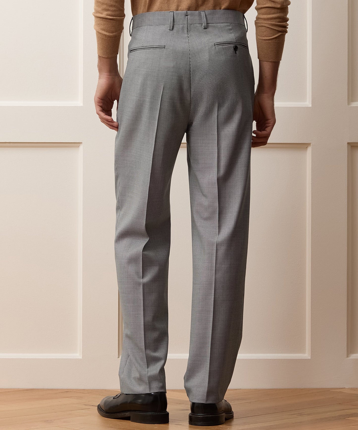 Todd Snyder Italian Wool Houndstooth Wythe Trouser in Cream Houndstooth Cream