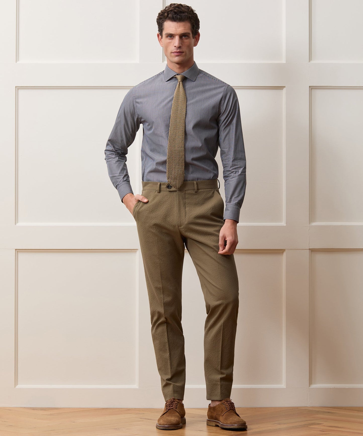 Todd Snyder Italian Seersucker Sutton Trouser in Tan Tan