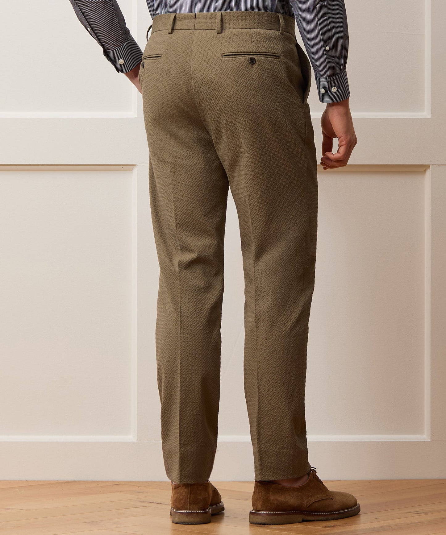 Todd Snyder Italian Seersucker Sutton Trouser in Tan Tan