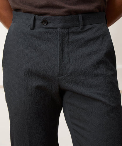 Todd Snyder Italian Seersucker Sutton Trouser in Obsidian Obsidian