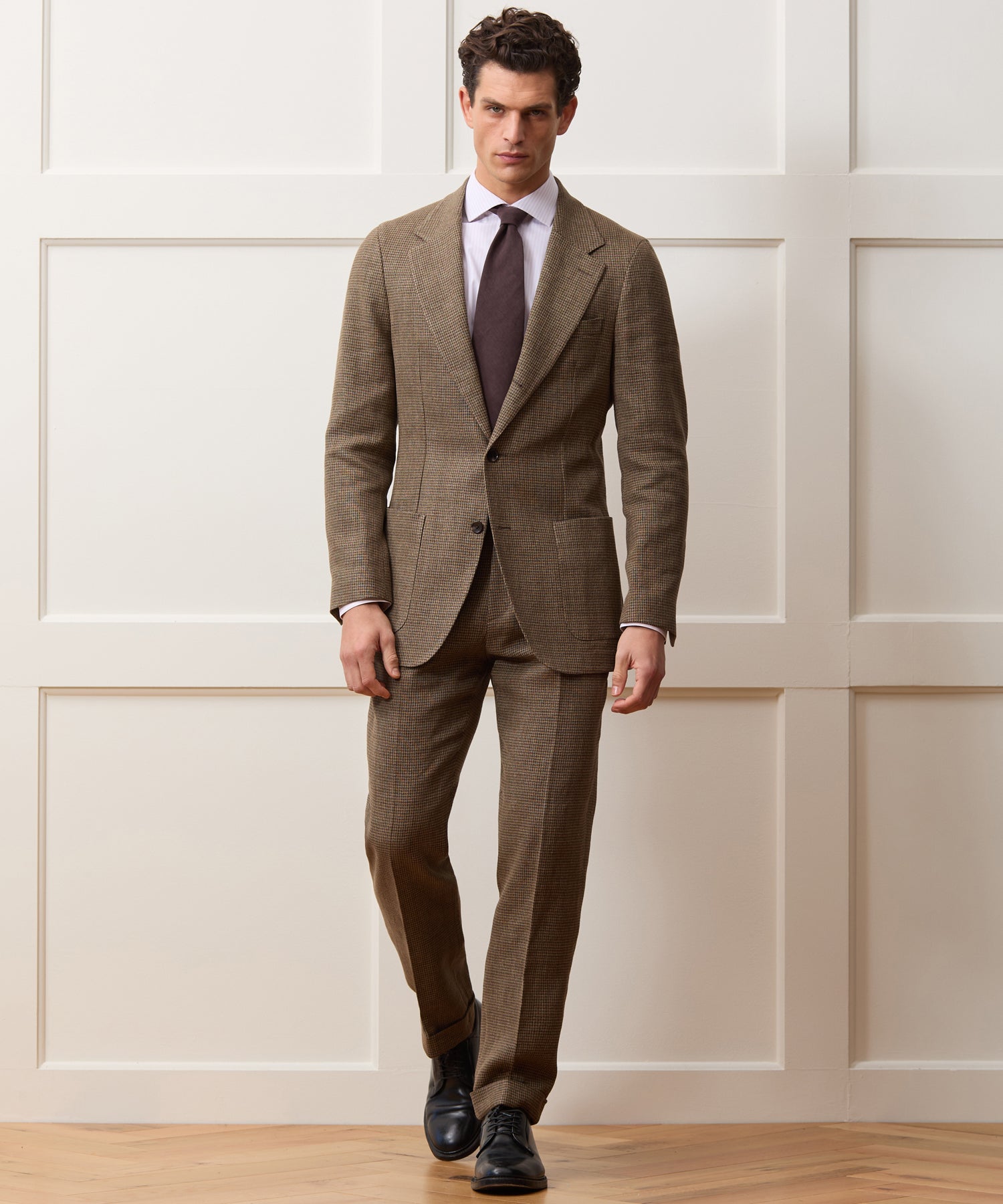 Todd Snyder Italian Linen Houndstooth Madison Trouser in Tan Houndstooth Tan