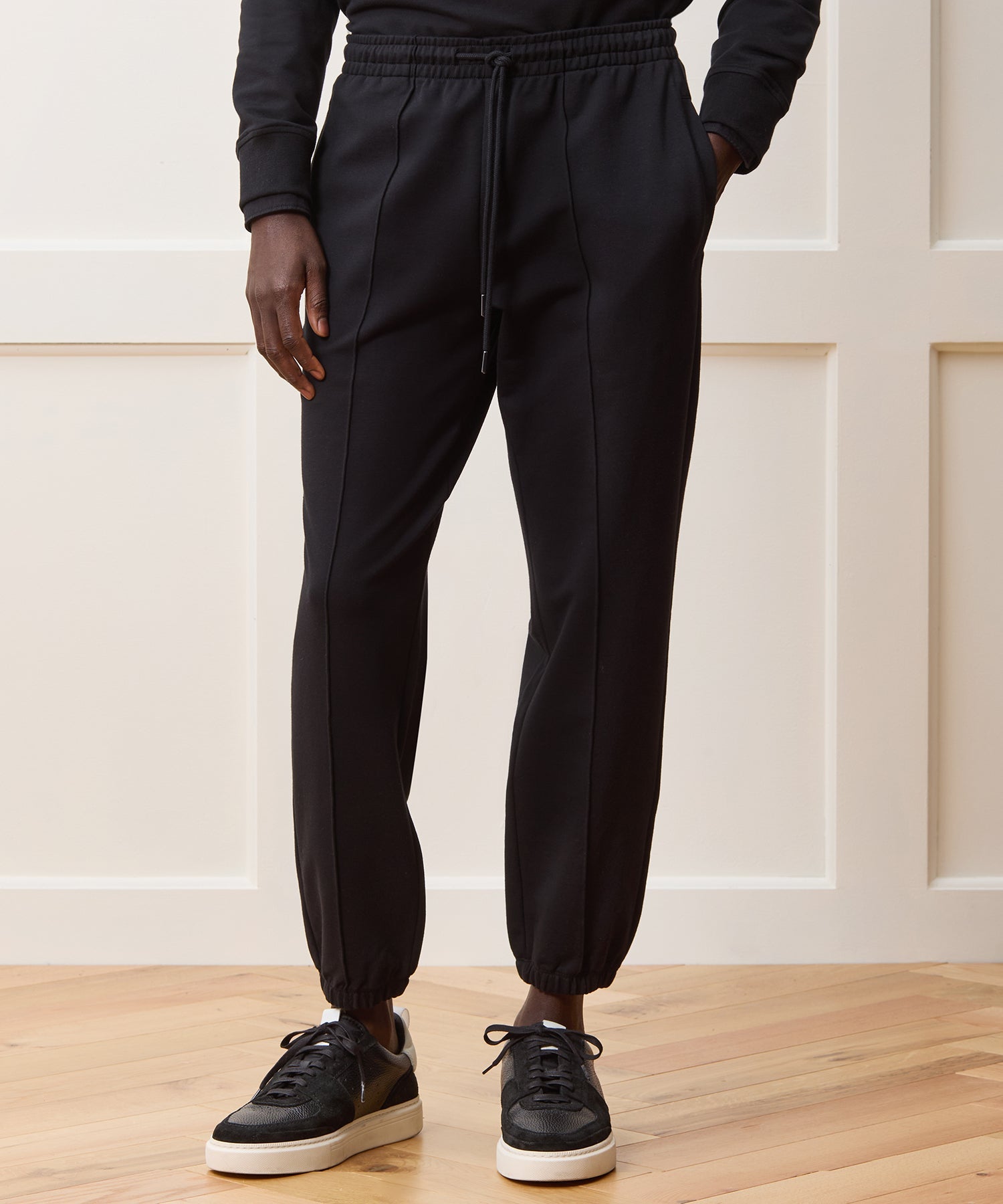 Todd Snyder Travel Terry Jogger in Black Black