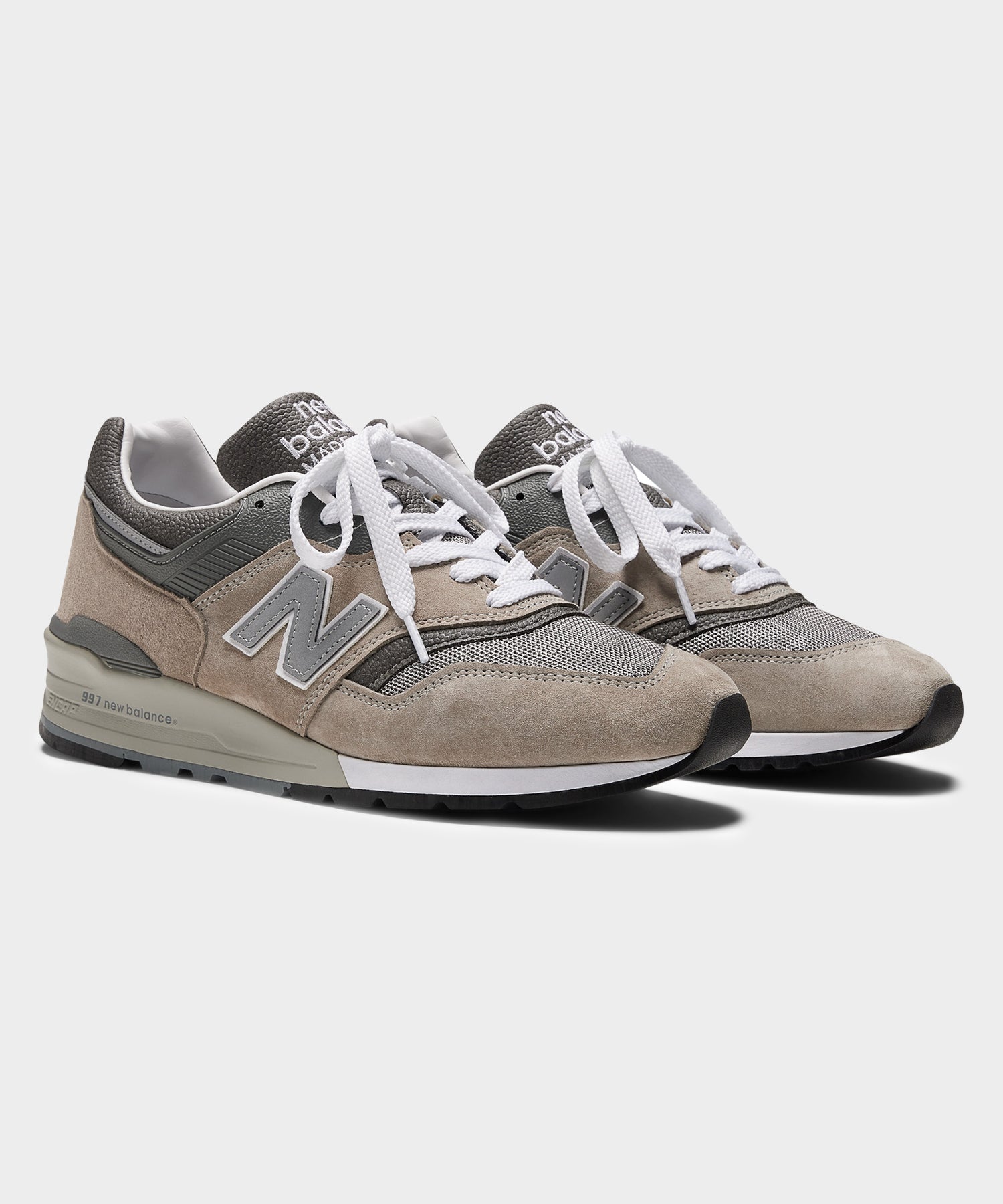 Todd Snyder New Balance Made in USA 997 Sneaker in Grey Grey