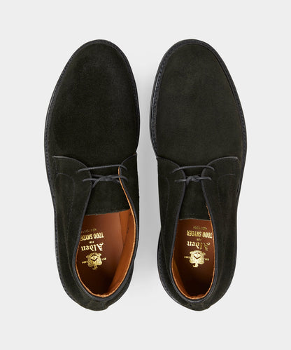 Todd Snyder Alden Chamois Chukka Boot in Black Black