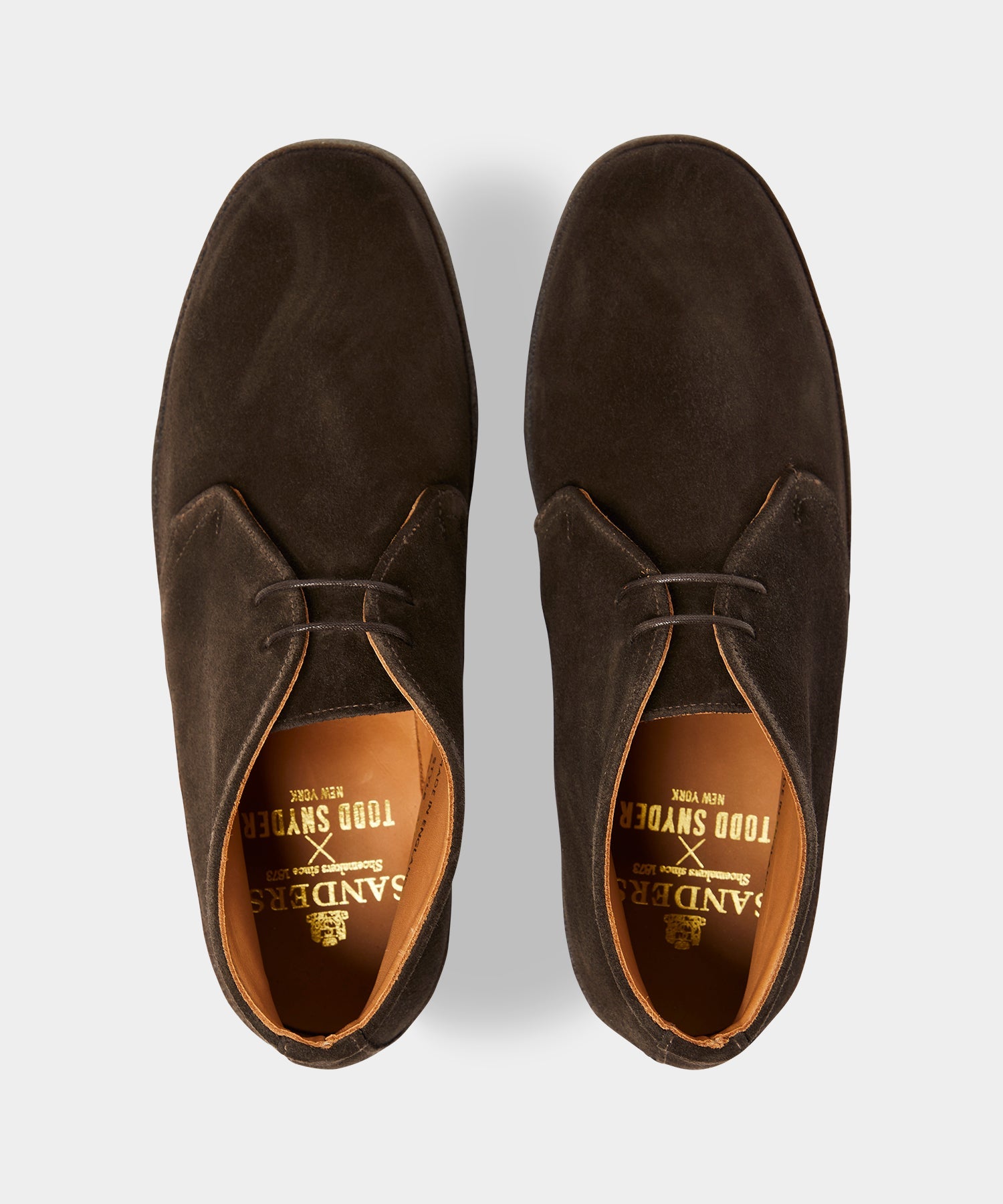 Todd Snyder Sanders Suede Sam Chukka Boot in Dark Brown Dark Brown
