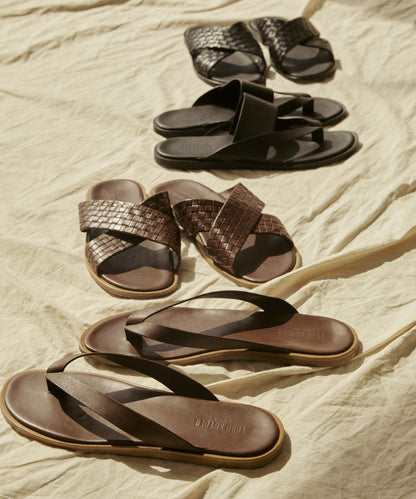 Todd Snyder Porto Leather Thong Sandal in Brown Brown
