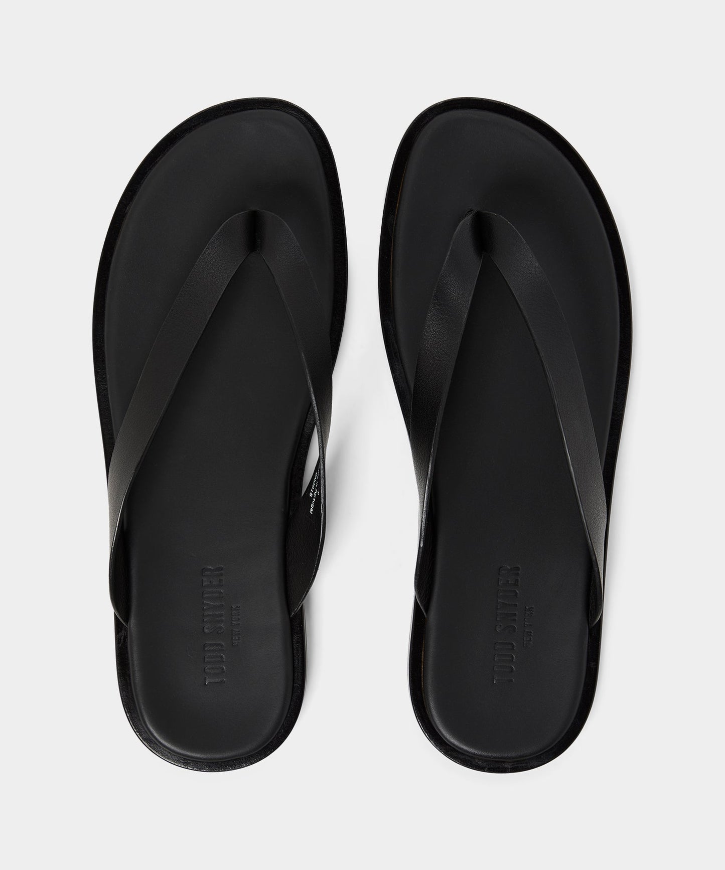 Todd Snyder Porto Leather Thong Sandal in Black Black