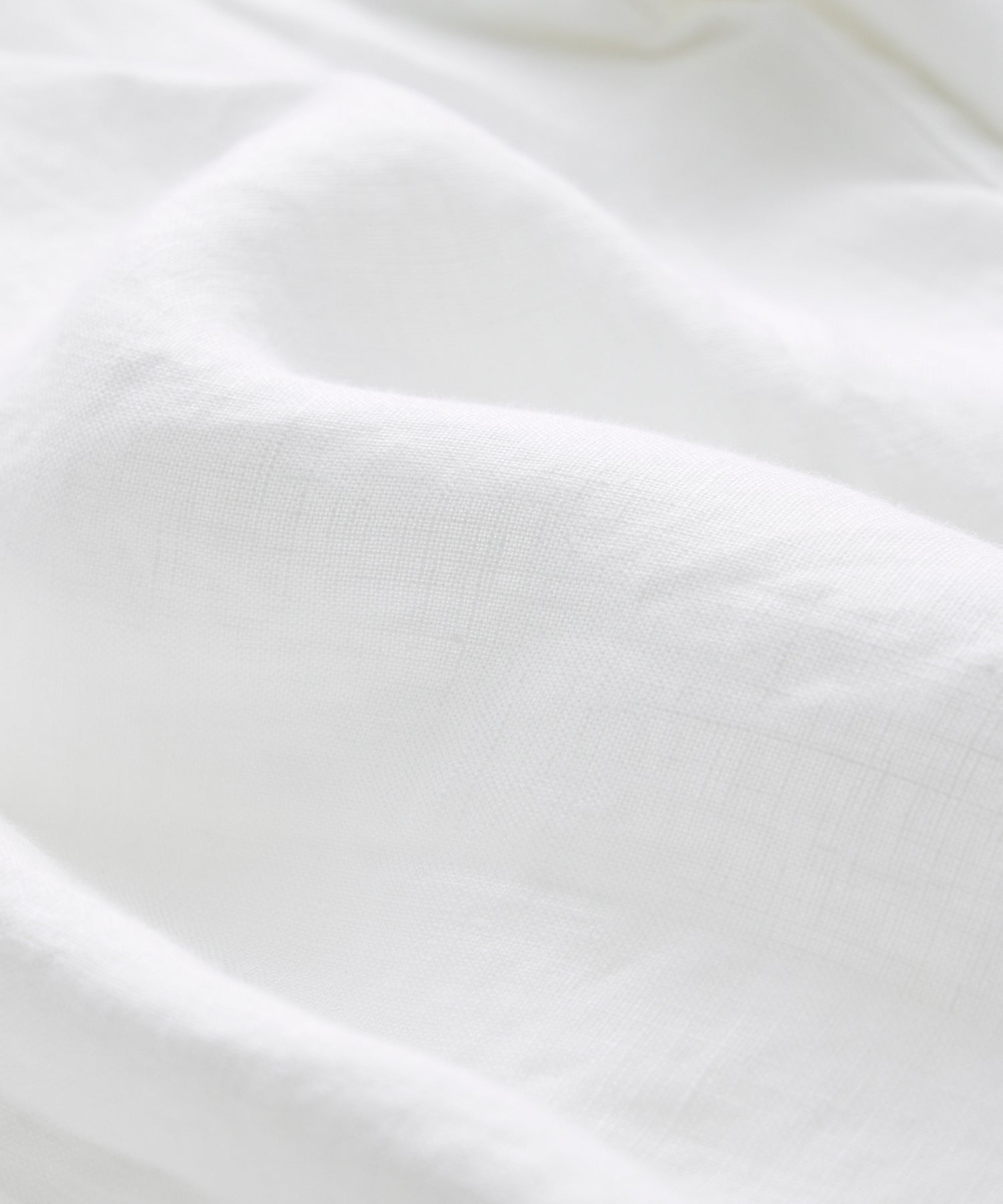 Todd Snyder Cropped Sea Soft Irish Linen Camp Collar Shirt in White White