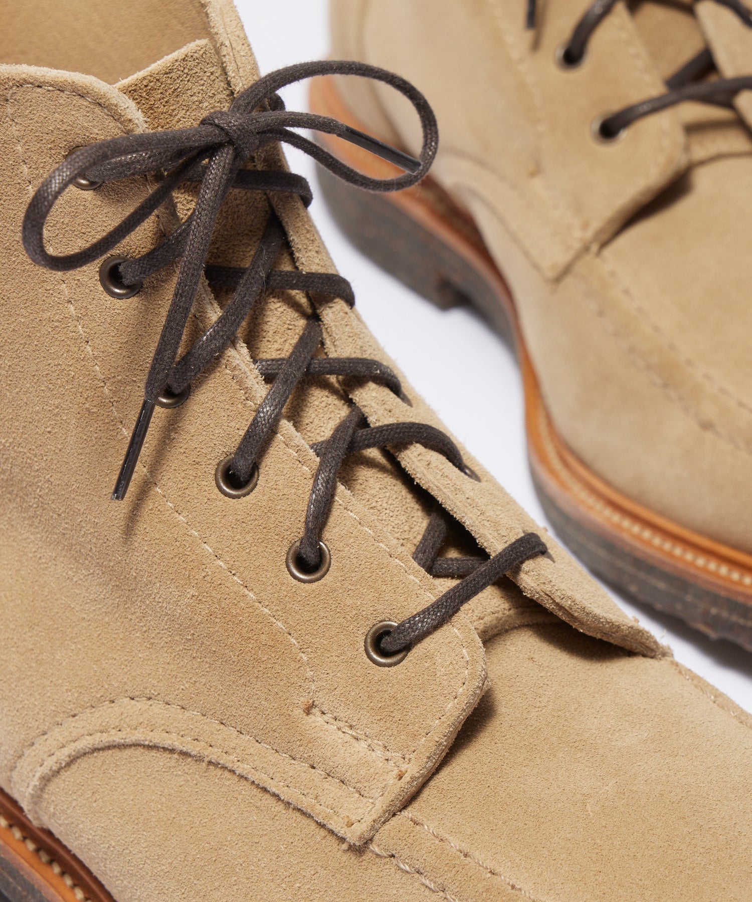Todd Snyder Todd Snyder x Sanders Apron Suede Boot in Milkshake BEIGE