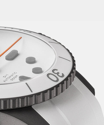 Todd Snyder Todd Snyder X AERA D-1 Diver Watch White