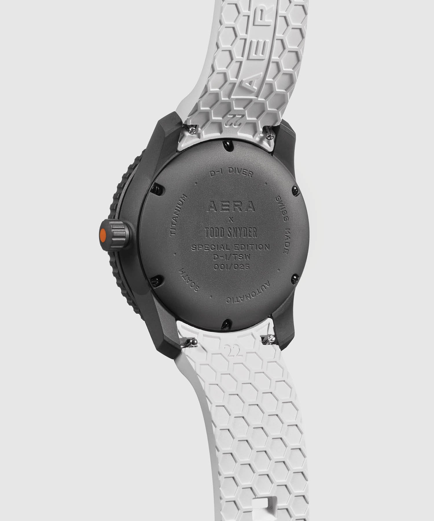 Todd Snyder Todd Snyder X AERA D-1 Diver Watch White