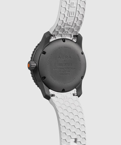 Todd Snyder Todd Snyder X AERA D-1 Diver Watch White