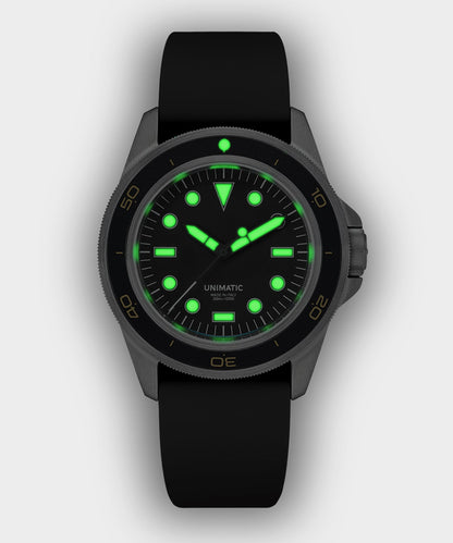 Todd Snyder Unimatic U1-DHB Heritage Diver Watch in Matte Black Black