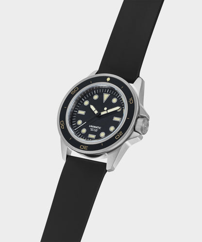 Todd Snyder Unimatic U1-DHB Heritage Diver Watch in Matte Black Black
