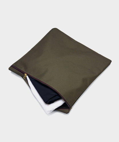 Todd Snyder Bennett Winch Nylon Medium Cargo Bag in Olive Olive